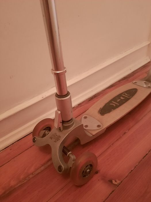 Trotinete com 3 rodas