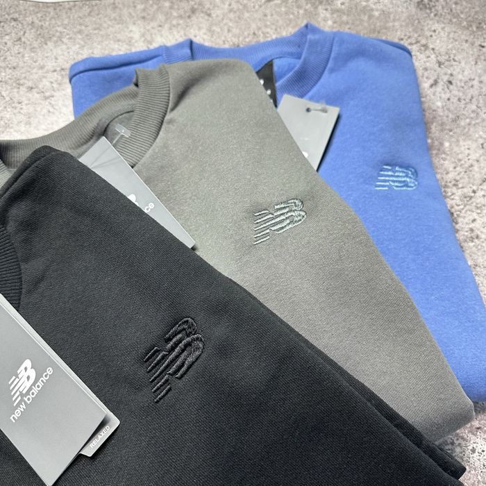 Світшоти New Balance вишитий логотип XS,S,M,L,XL