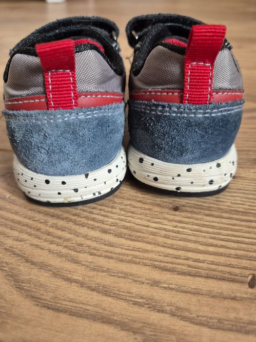 Buty Geox B Alben sneakersy 23