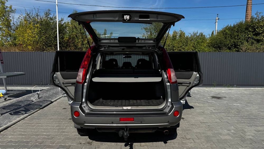 Nisan X Trail T30