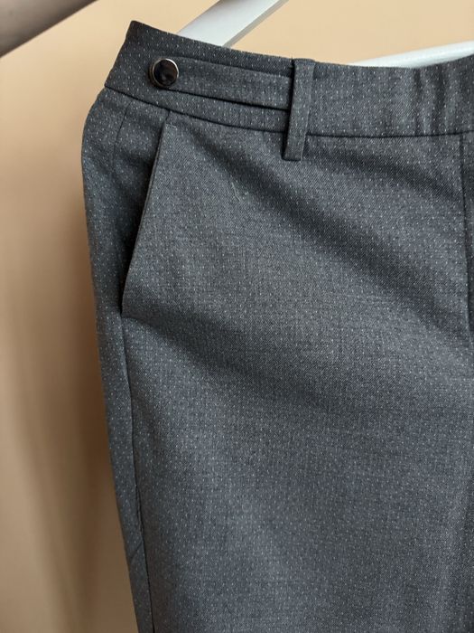 Сірі жіночі штани класичні від reserved uk 12/40/L розмір