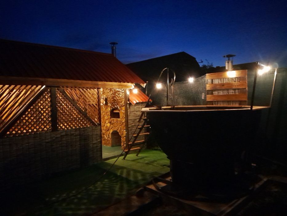 Здається приватна садиба з басейном +чан(Тухля)