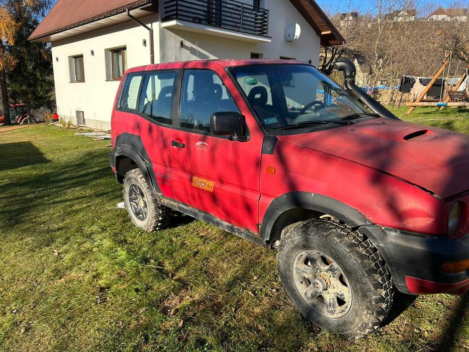 Samochód terenowy Nissan Terrano