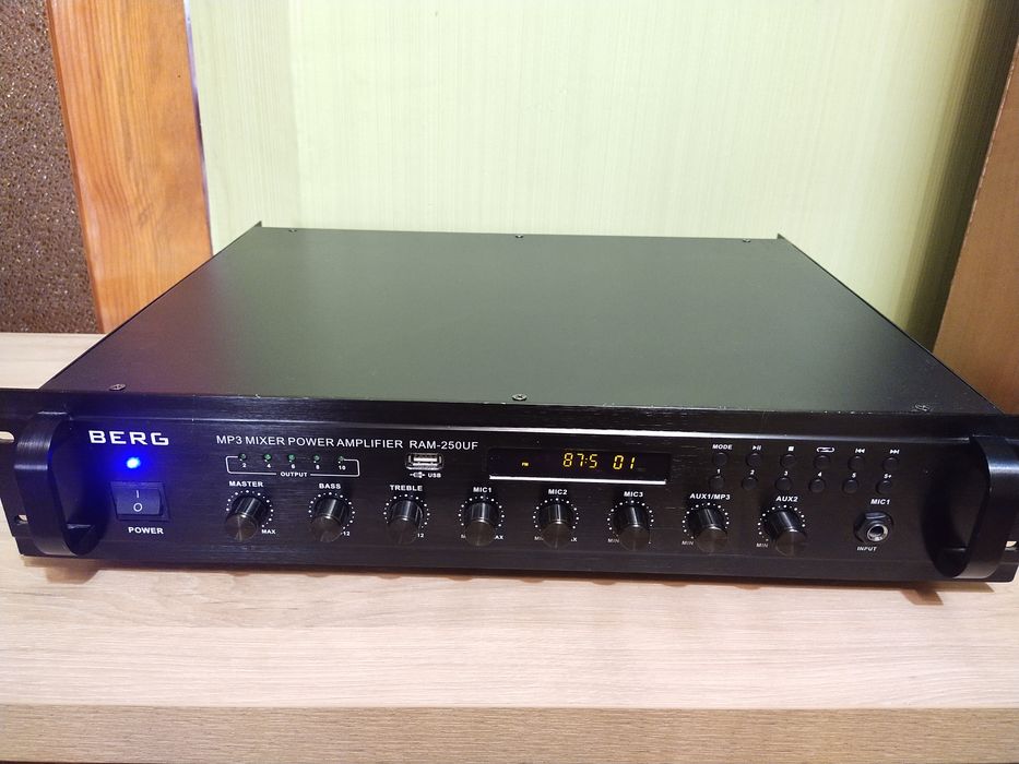 Трансляційний мікшируючий підсилювач RAM-250UF потужністю 240Вт