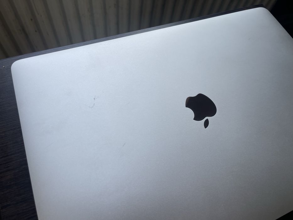 MacBook Pro 15" 2018 + подарунок / i7 / 16GB / 512GB SSD + Швидка зарядка 125W