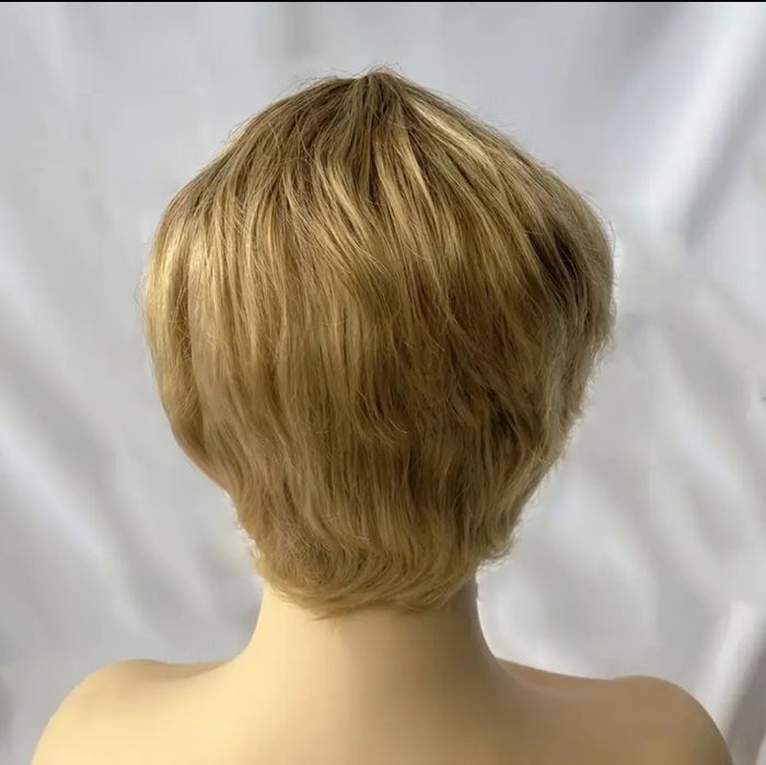 Peruka złoty blond
