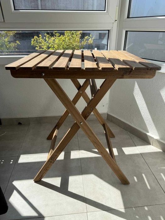 Mesa de madeira para varanda dobravel