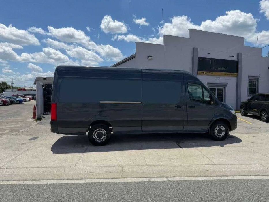 Mercedes-Benz Sprinter      2019