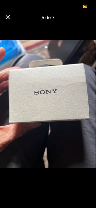 Vendo relogios e auriculares