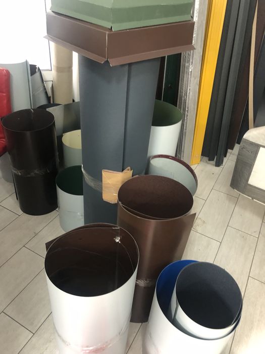 Бляха на паркан кришу металоштахет обширний асортимент