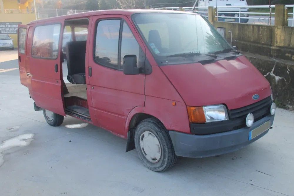 Ford Transit ...