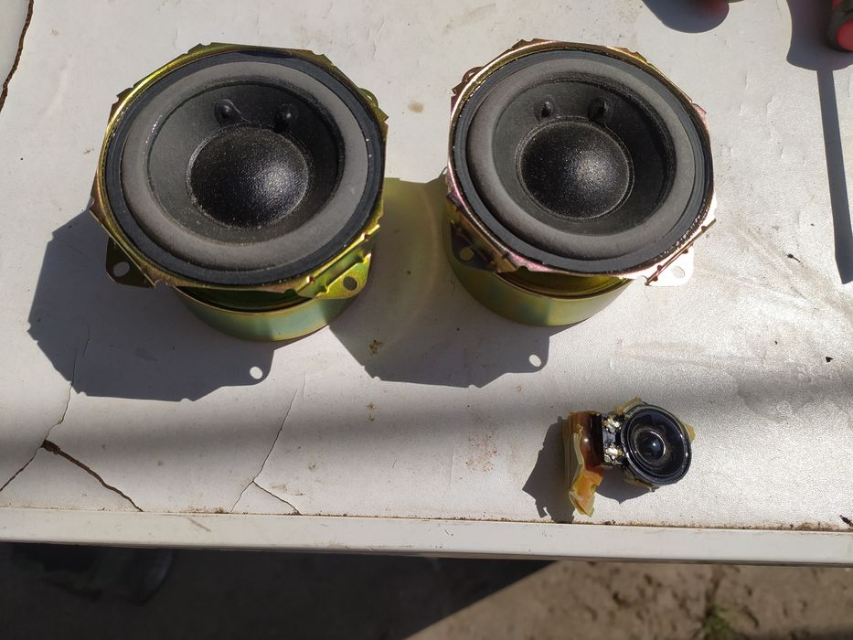 Динамік автомобільний LG 40w/16..діаметр 80 мм.