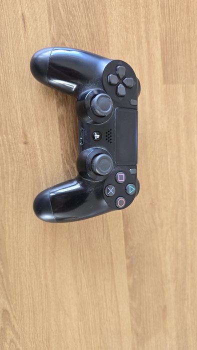 Ps4 slim 1TB  Stan bardzo dobry