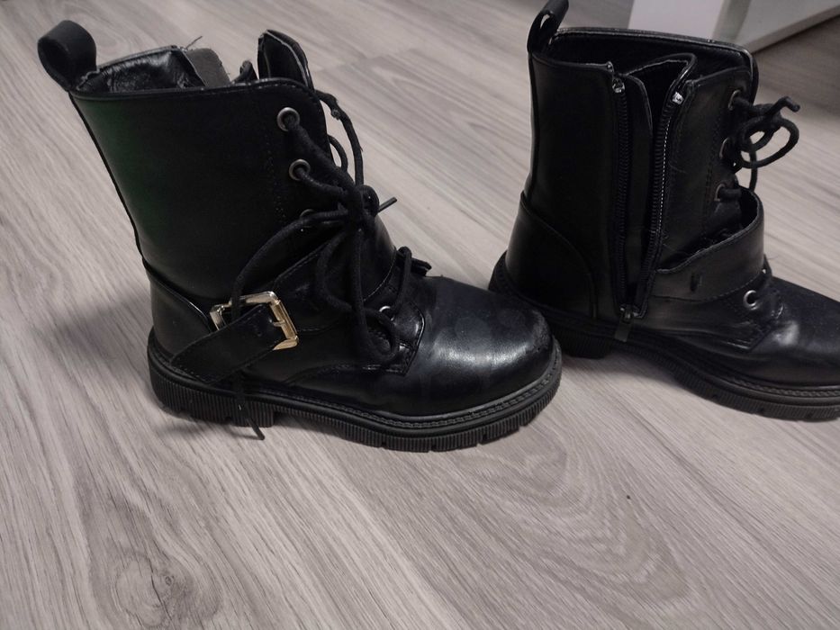 Buty botki 28 a la wednesday