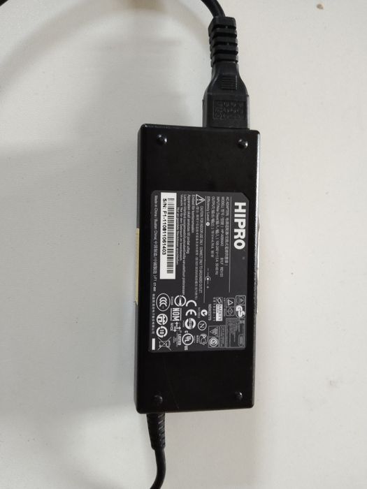 Zasilacz ładowarka HIPRO 19V