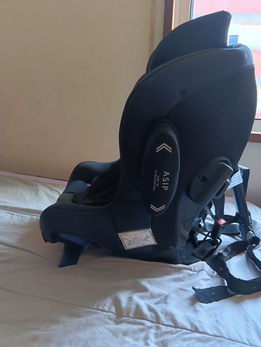Cadeira auto,para usar em contra marcha