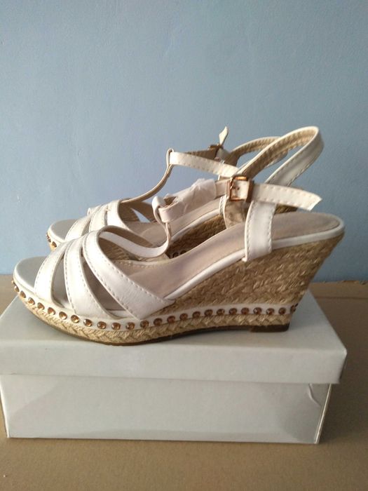Buty damskie na koturnie rozm.36 (35)