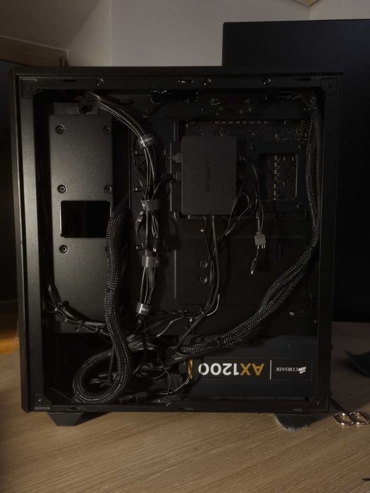 Komputer RTX 4080 i I7 14-700kf, 2tb SSD, 32GB DDR5