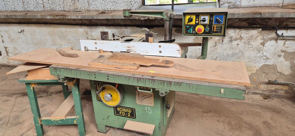 Frezarka dolnowrzecionowa GOMAD FD2,  DFDA5