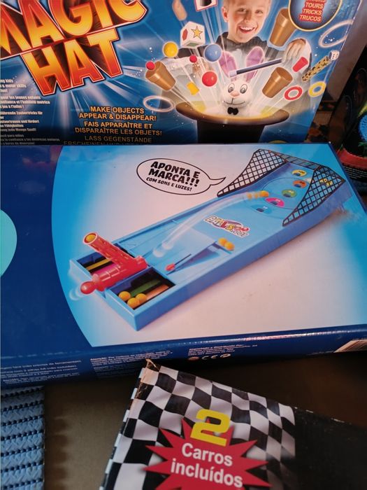 Brinquedos vários de 10€ a 15€
