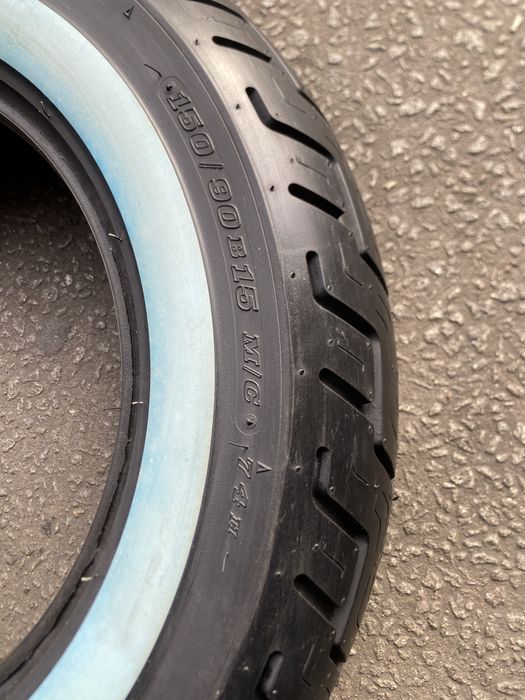 Pneu de mota 150/90B15 Dunlop D404 (FAIXA BRANCA)