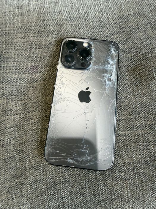 Iphone 13 pro 1T uszkodzone plecki