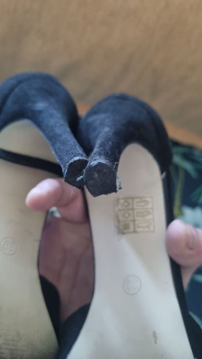Buty damskie na obcasie