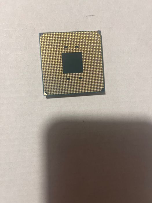 Комплектуючі до ПК