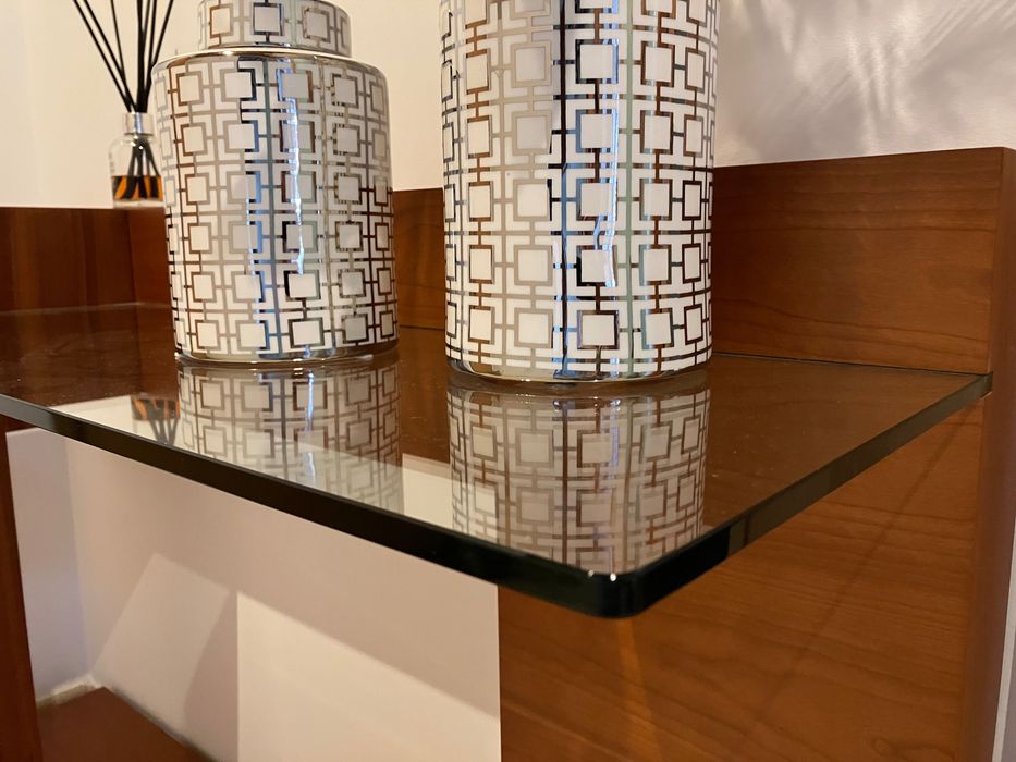 Consola/Aparador design
