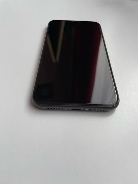 Продам Айфон 11 128gb