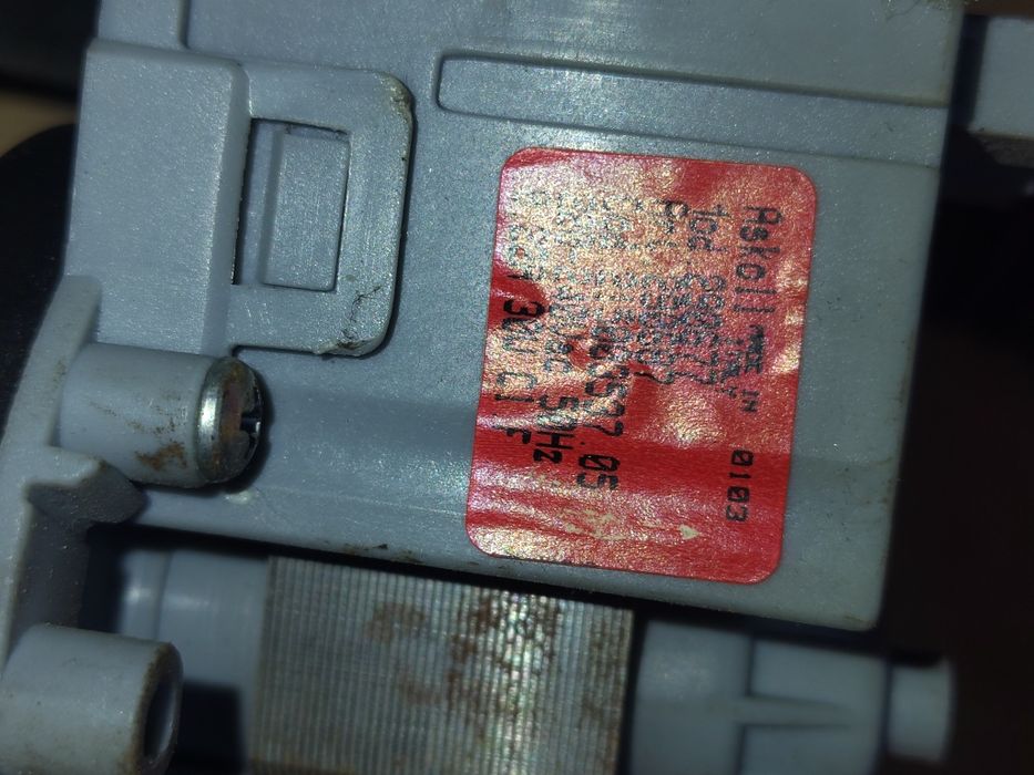 Комплектующие для стиральной машины Indesit