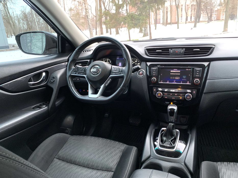 Nissan Rogue полный привод SV AWD 2017 года!