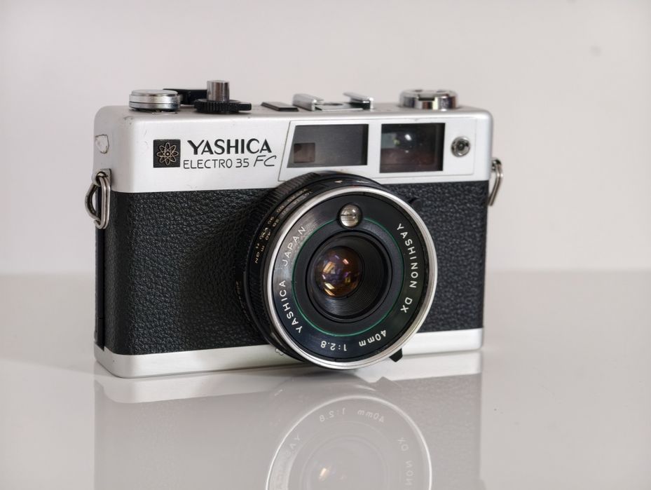 Yashica Electro 35 FC aparat analogowy kompaktowy yashinon 40mm f2.8 retro