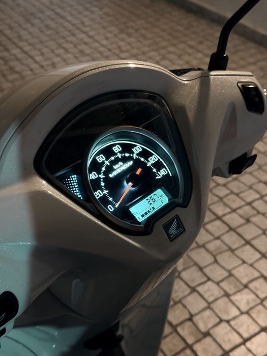 Honda 110 (Como nova)