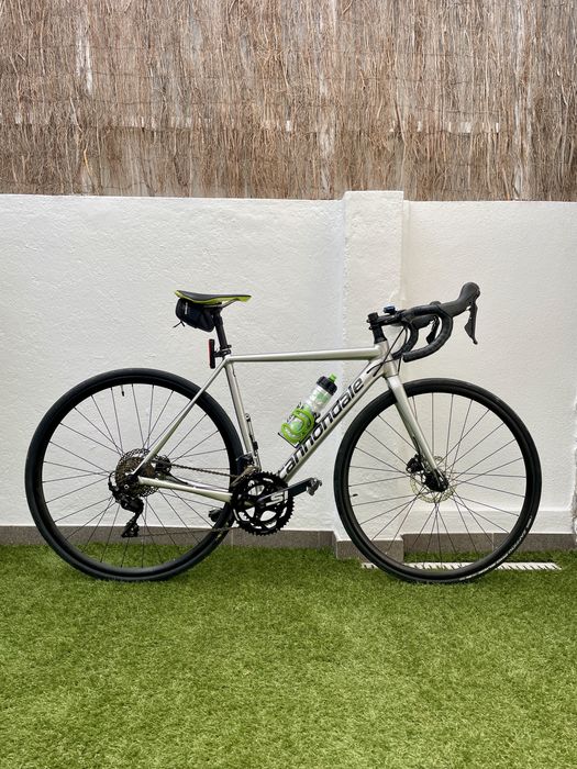 Bicicleta de estrada Cannondale CAAD 12 Disc