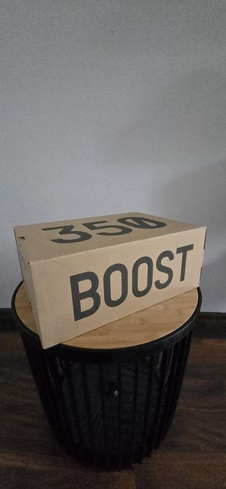 Yeezy 350v2 Beluga reflective