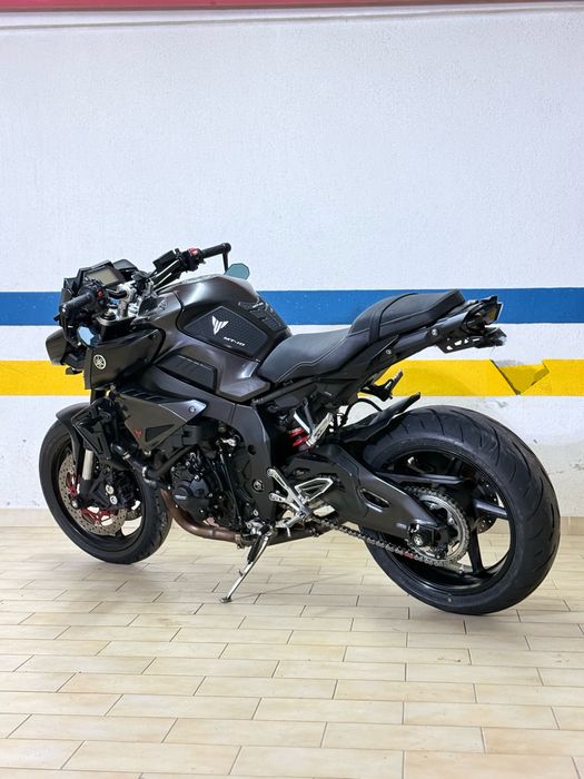 Yamaha MT10 black