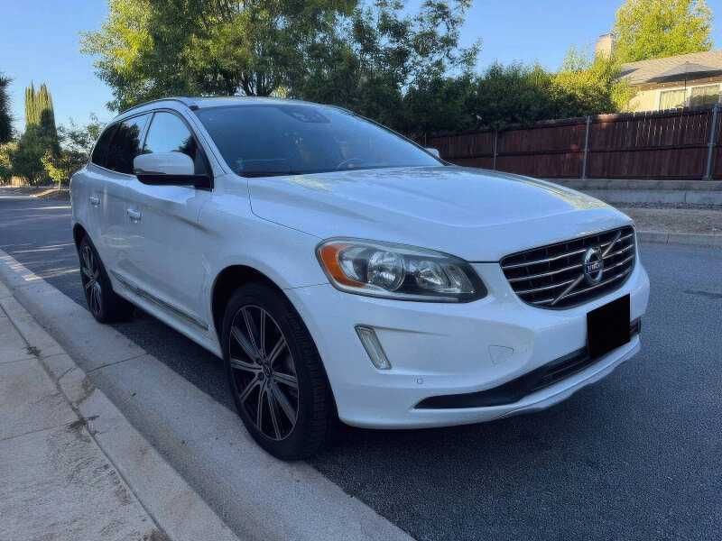 2016 Volvo XC60 T6 Drive-E