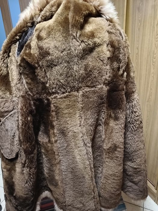 Turecki kożuch damski w b.dobrym stanie.