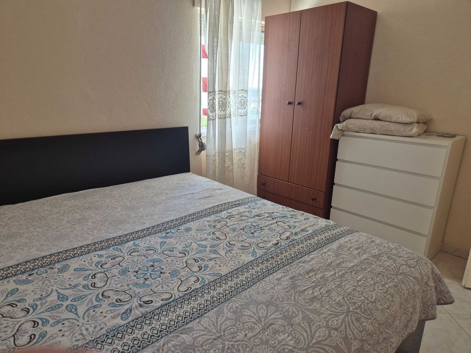 Quarto com direito a casa toda,room with access to the whole house