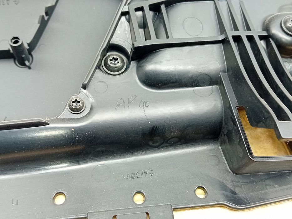 Forra porta / quartela trás esquerda MERCEDES-BENZ Classe S (W221)