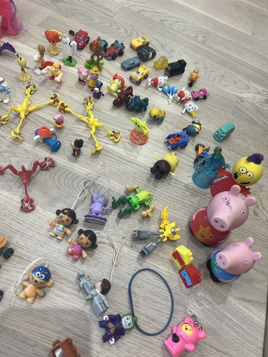 Кіндери різні