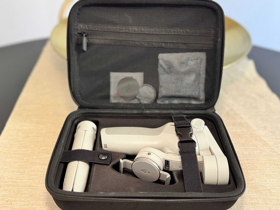 DJI OSMO Mobile 4