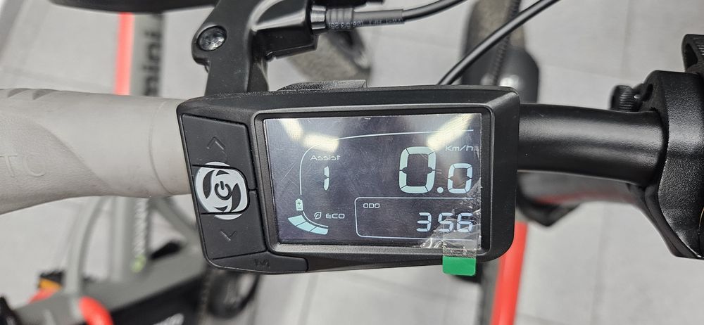 Bicicleta eletrica COMO NOVA
