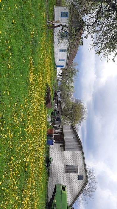 Будинок м.Корець. 74соти землі..