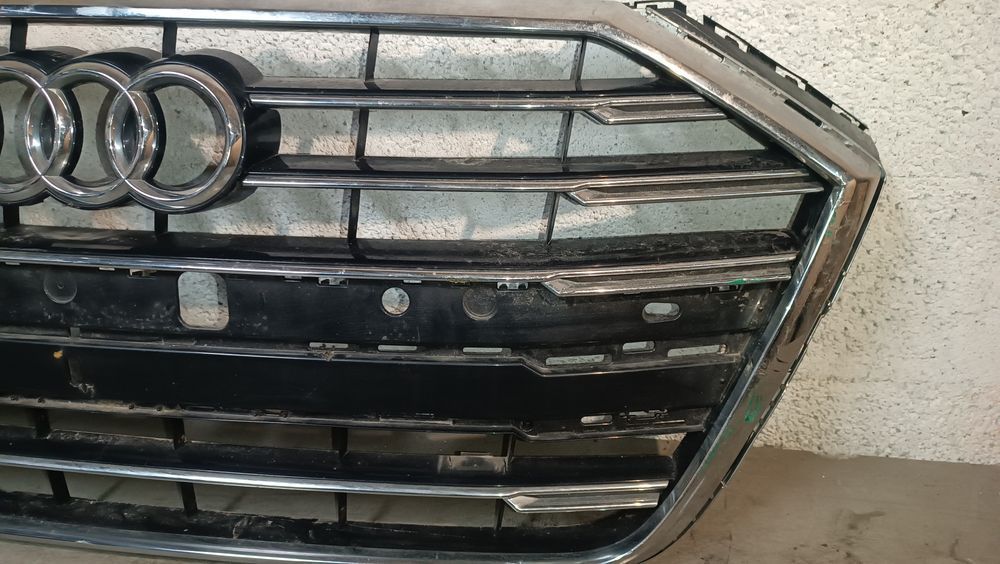 Vendo grelha de frente Audi A8 D5 ano 2018/22