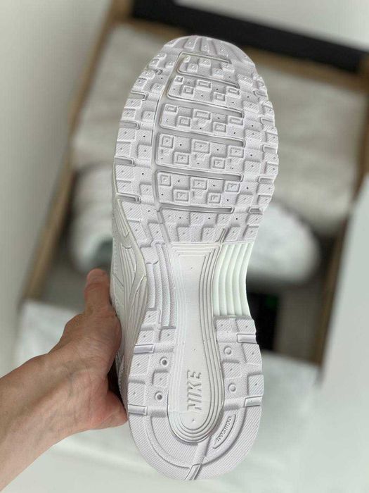 Женские кроссовки Nike P-6000 Triple White Premium. Размеры 36-40