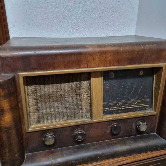 Radio Antigo - Vintage