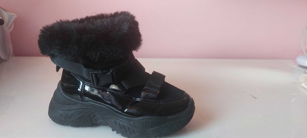 Buty zimowe damskie rozm.37