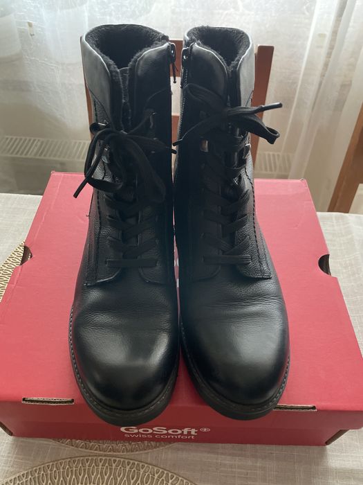 Trzewiki damskie  skórzane ocieplane firmy GoSoft , stan idealny .